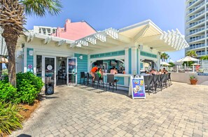 Apartment (2 Bedrooms) | Interior - Classy Resort Condo w/ Balcony: Walk to Beach (Miramar Beach)