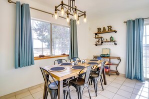 單棟房屋 (3 Bedrooms) | 內部