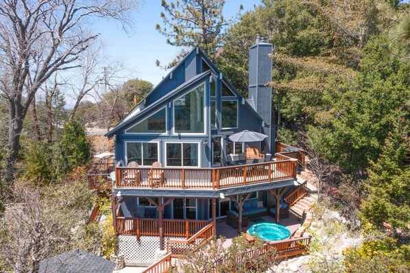 Exterior - Stunning Lake Arrowhead Home: Decks & Hot Tub (Lake Arrowhead)