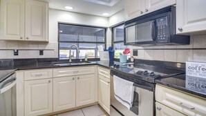 Nhà (3 Bedrooms) | Nội thất