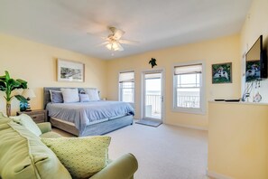 House (3 Bedrooms) | Interior - Oceanfront Oasis in Cedar Key w/ 2 Balconies! (Cedar Key)