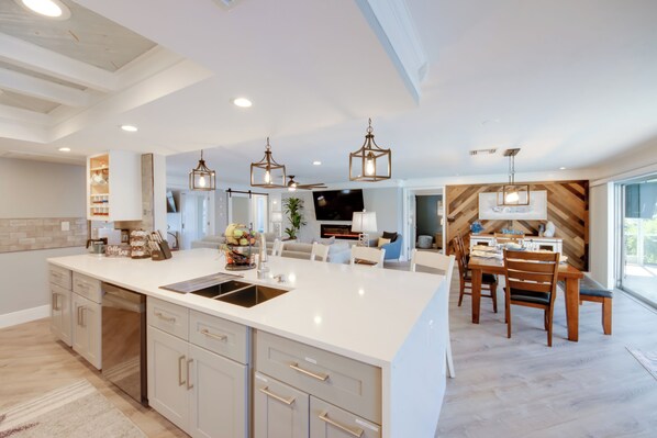 House (3 Bedrooms) | Interior