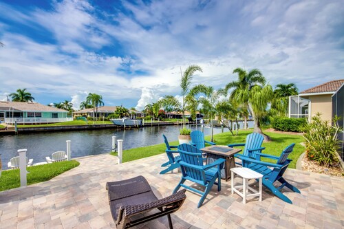 Punta Gorda Getaway w/ Canal Access & Lanai!