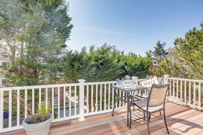Interior - Coastal Cape May Getaway - Steps to Beach! (Cape May Point)