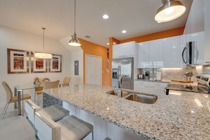 Apartment (3 Bedrooms) | Interior - Townhome w/ Lanai ~ 9 Mi to Disney! (Clermont)
