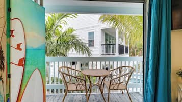 Apartment (0 Bedroom) | Bahagian dalam