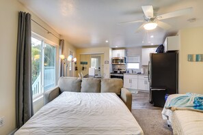 Apartment (0 Bedroom) | Interior