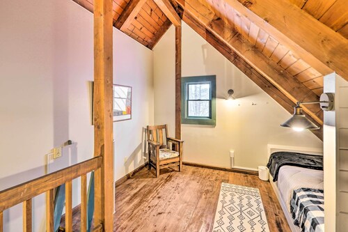 Berkshires Getaway < 1 Mi Skiing & Hiking!