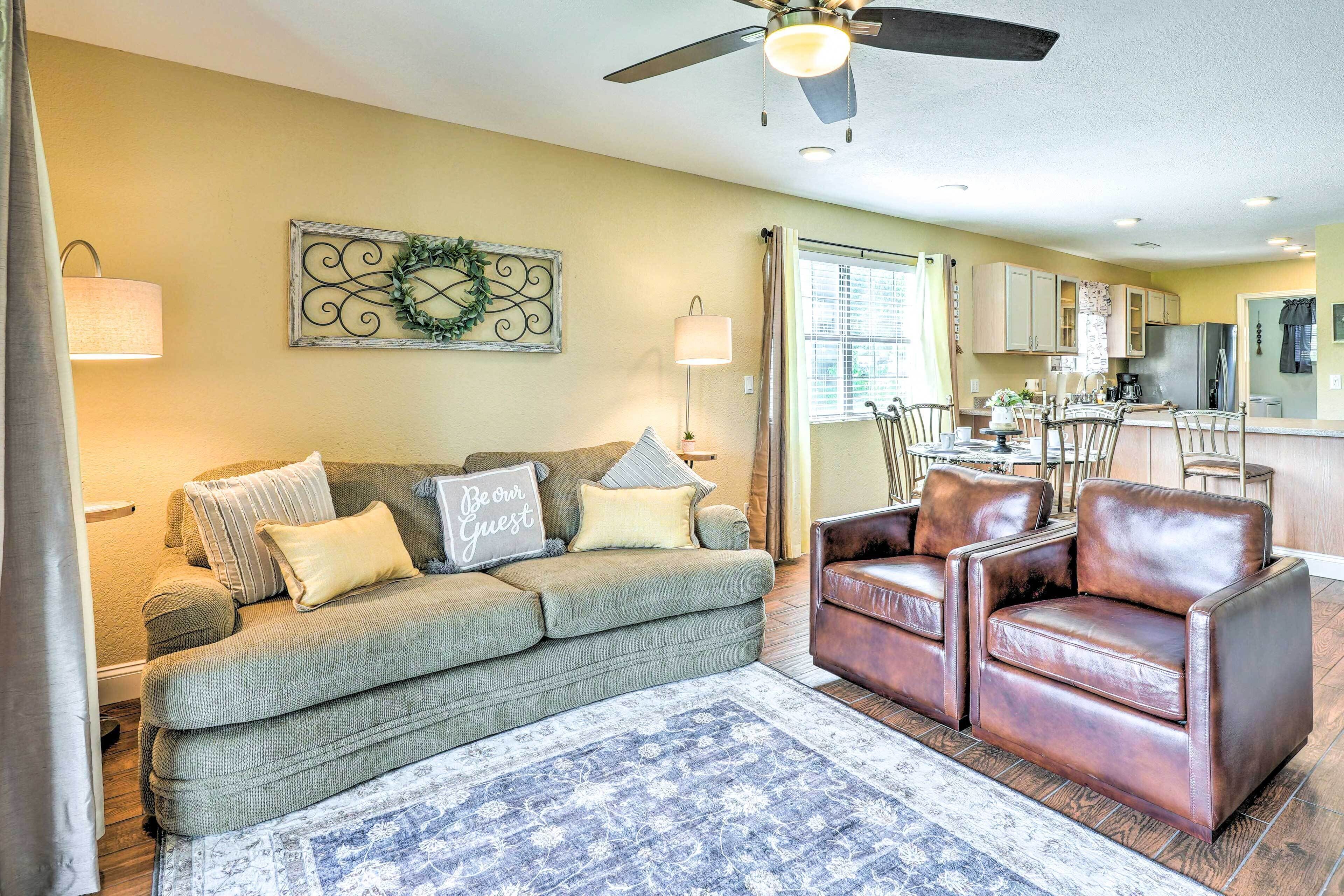 Apartment (2 Bedrooms) | Front of property