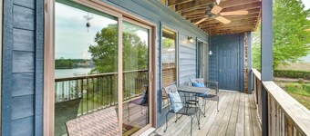 5 Mi to Casino: Waterfront Condo in Hot Springs!