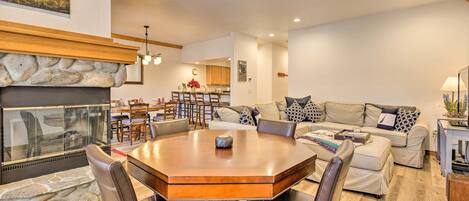 Apartemen (3 Bedrooms) | Bagian depan properti