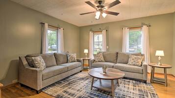 Rumah (4 Bedrooms) | Interior