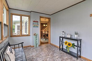 House (4 Bedrooms) | Interior