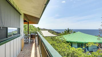 Rumah (3 Bedrooms) | Bagian depan properti