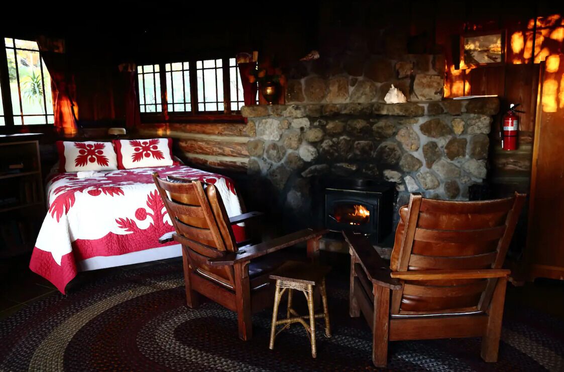 1 bedroom, iron/ironing board, bed sheets