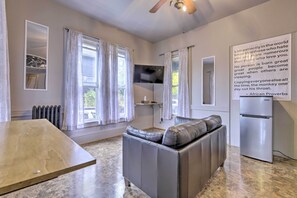 Apartment (1 Bedroom) | Interior - Charming Springfield Apt < 2 Mi to Downtown! (Springfield)