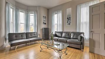 Apartment (1 Bedroom) | Interior