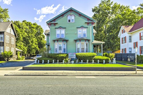 Charming Springfield Apt < 2 Mi to Downtown!