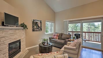 Apartment (2 Bedrooms) | Front of property