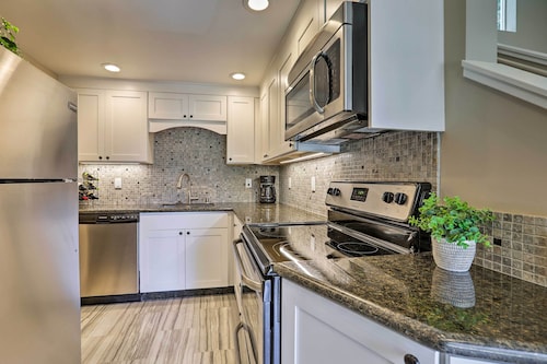 1 Mi to Skiing & Beaches: Incline Village Home!