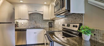 1 Mi to Skiing & Beaches: Incline Village Home!