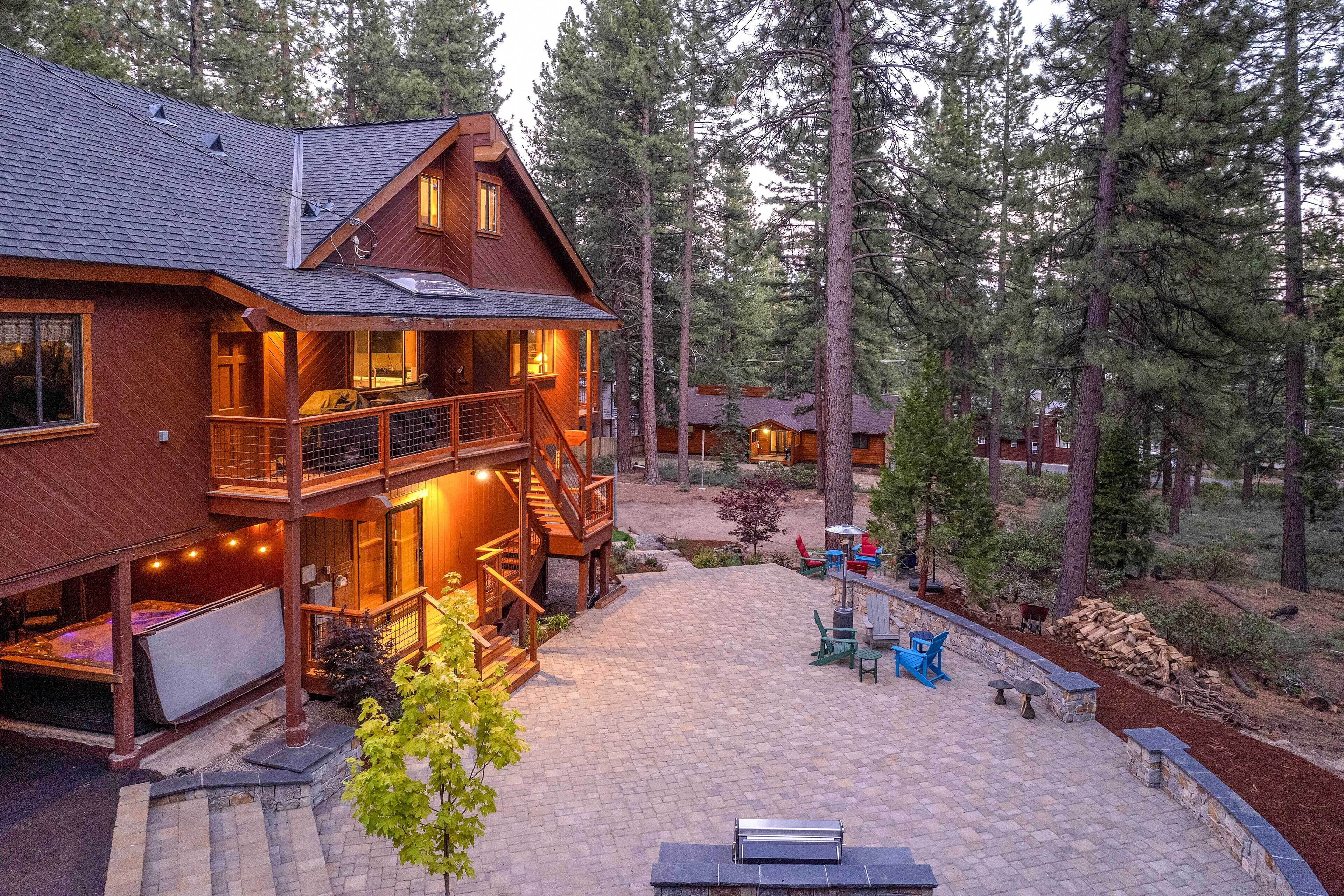 House (6 Bedrooms) | Interior