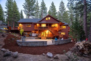 Casa (Multiple Bedrooms) | Interior