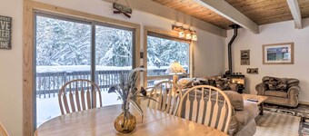 3 Mi to Lake Tahoe: Quiet Incline Village Cabin!