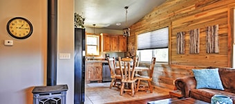 Pagosa Springs Escape w/ Deck, Hot Tub & Grill!