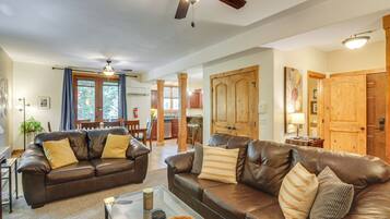 Apartment (3 Bedrooms) | Front of property