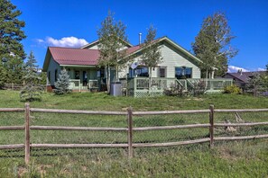 House (5 Bedrooms) | Interior