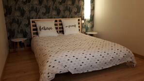 1 Schlafzimmer, Schreibtisch, Bügeleisen/Bügelbrett, WLAN