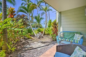 Apartment (0 Bedroom) | Interior - Oceanfront Kailua-kona Islander Studio w/ Lanai! (Kailua-Kona)