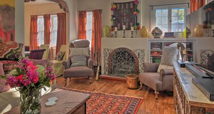 Cozy Adobe Casita: 1 Mile to Santa Fe Plaza!