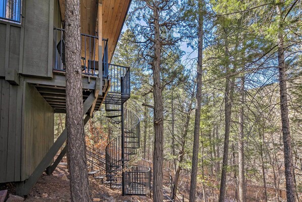 House (3 Bedrooms) | Interior - Jemez Springs Cabin w/ Mtn Views: Steps to River! (Jemez Springs)