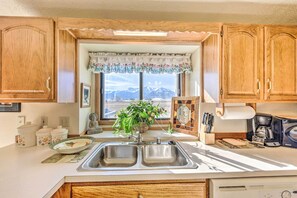 單棟房屋 (3 Bedrooms) | 內部