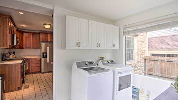 Cottage (2 Bedrooms) | Interior