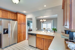 Cottage (2 Bedrooms) | Interior