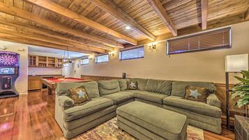 Rumah (5 Bedrooms) | Interior