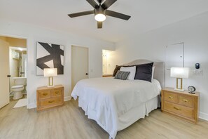 Apartment (3 Bedrooms) | Interior - Quiet Palm Desert Condo: Workspace & Pool Access! (Palm Desert)