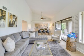 Apartment (3 Bedrooms) | Interior - Quiet Palm Desert Condo: Workspace & Pool Access! (Palm Desert)