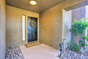 Apartment (3 Bedrooms) | Interior - Quiet Palm Desert Condo: Workspace & Pool Access! (Palm Desert)
