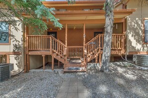 Interior - Spacious Ruidoso Retreat w/ Hot Tub & 2 Kitchens! (Ruidoso)