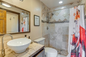 Ev (4 Bedrooms) | İç mekân