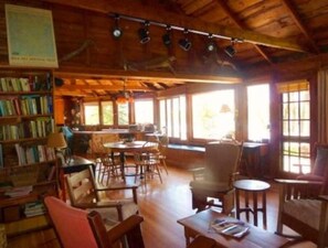 Interior - Bears Den Lakefront Home Near Acadia (Surry)