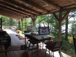 Outdoor dining - Bears Den Lakefront Home Near Acadia (Surry)