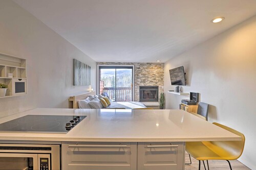 Walk to Main St: Modern Frisco Studio!