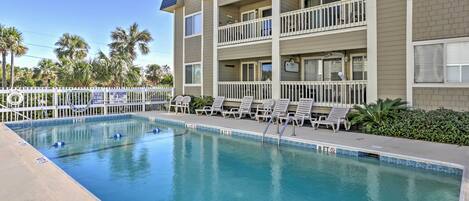 Apartament (2 Bedrooms) | Piscina | Piscina a l'aire lliure