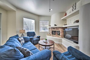 House (4 Bedrooms) | Interior - Bermuda Dunes Home w/ Private Pool, Patio & Grill! (Indio)