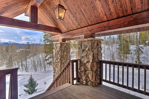 Grand Fraser Escape w/ Private Deck & Hot Tub